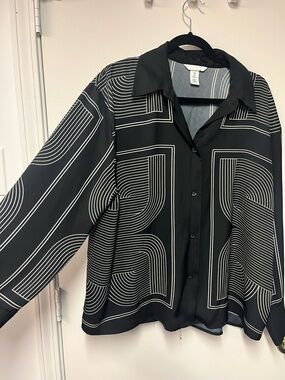 H&M Black Shirt with White Linear Pattern